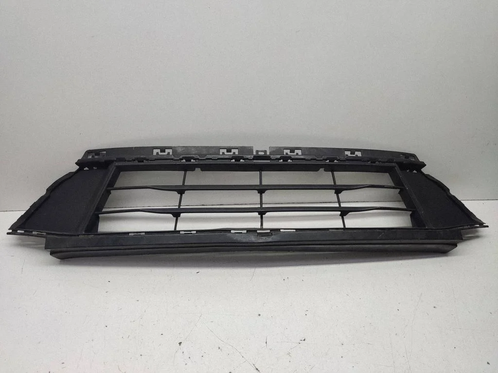 Front bumper lower grill 7460138