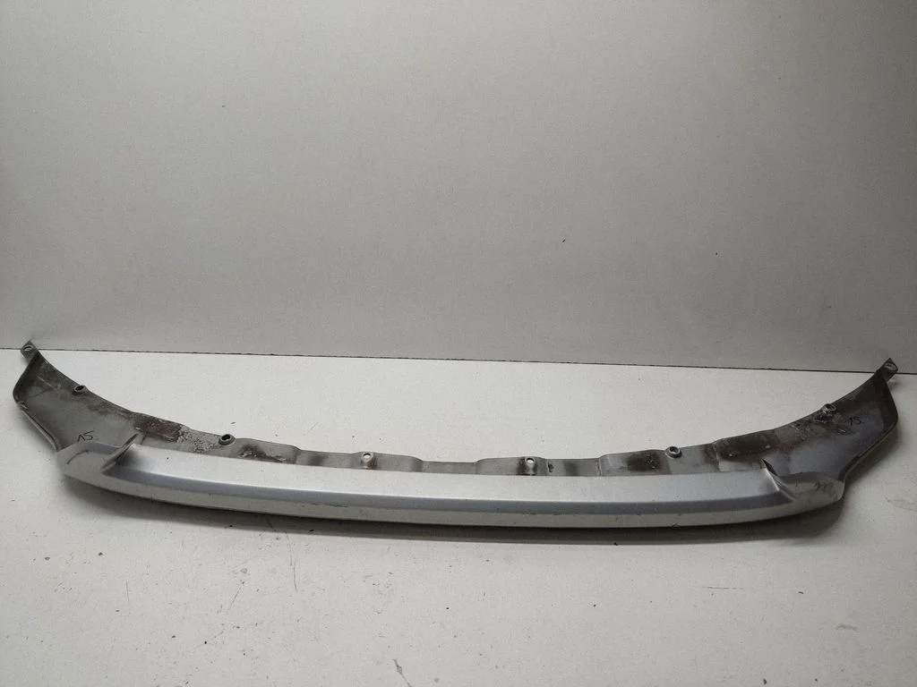 Esistange alumine osa (huul) – Volvo S60 (2005-2010)