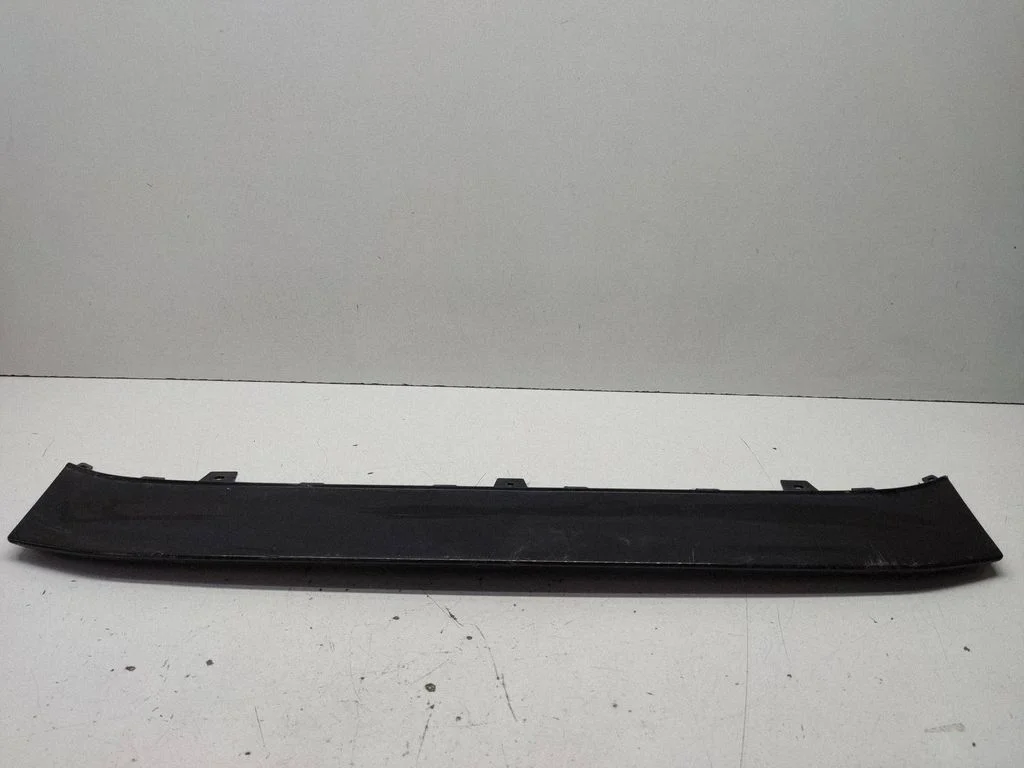 Esistange alumine osa (huul) – Audi A6 S6 C7 4G (2011-2018)