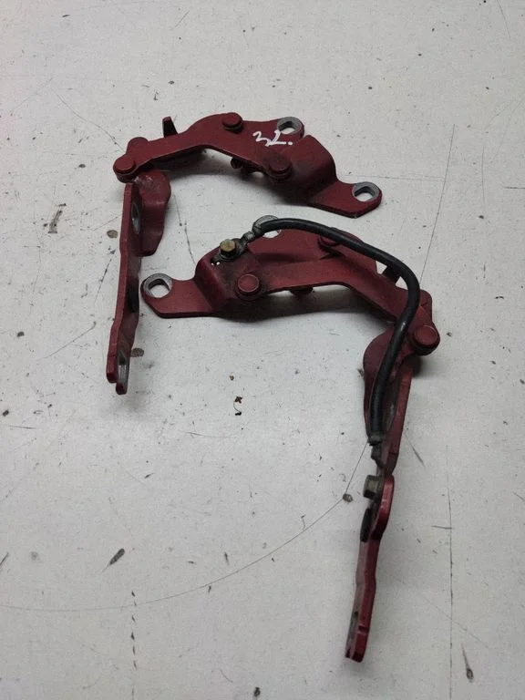 Mootorikapoti hinged 7060559