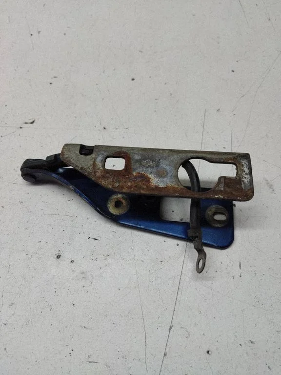 Engine bonnet/hood hinges – right