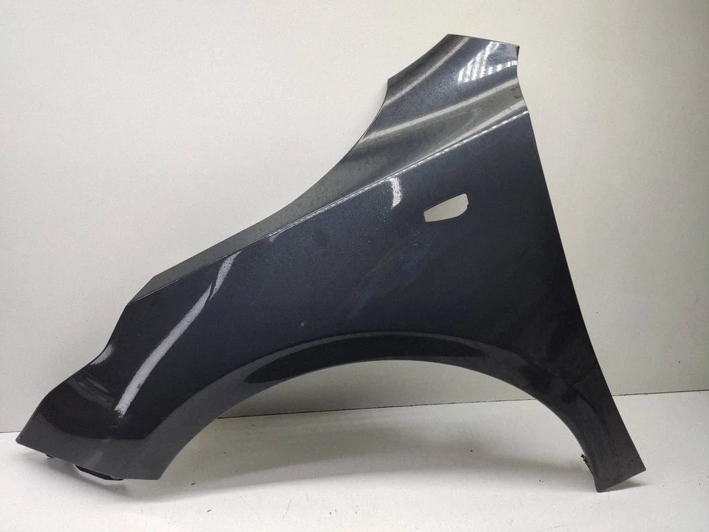 Fender – left
