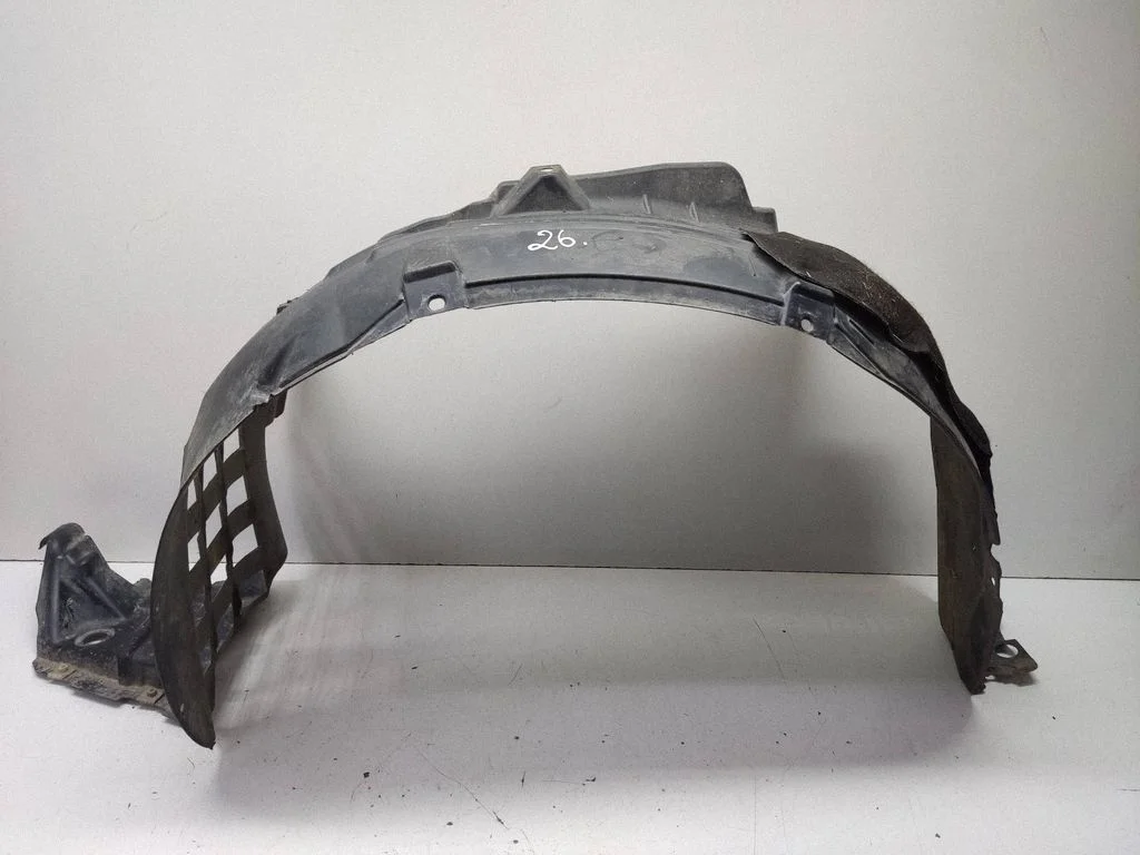 Front wheel arch liner splash guards 63841AV500