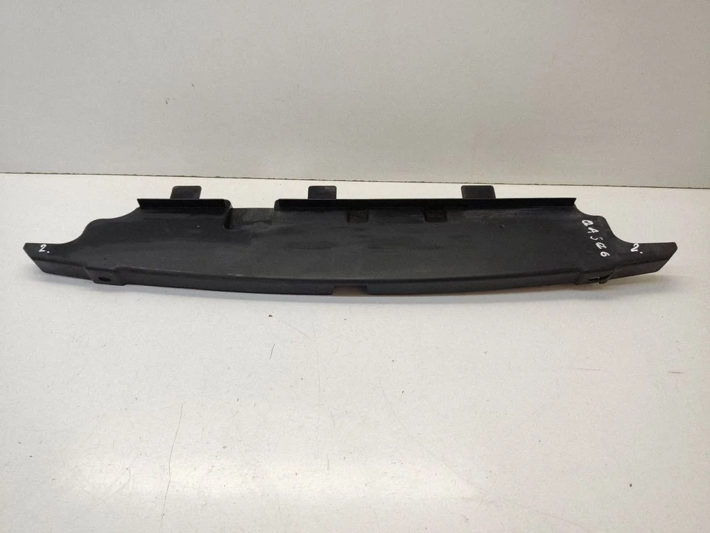 Esistange põhjakaitse 62829JD50A