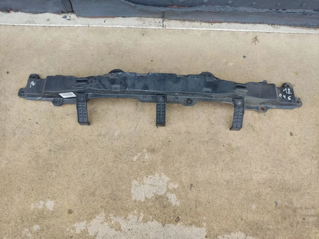 Rear bumper cross member 86631R4300
