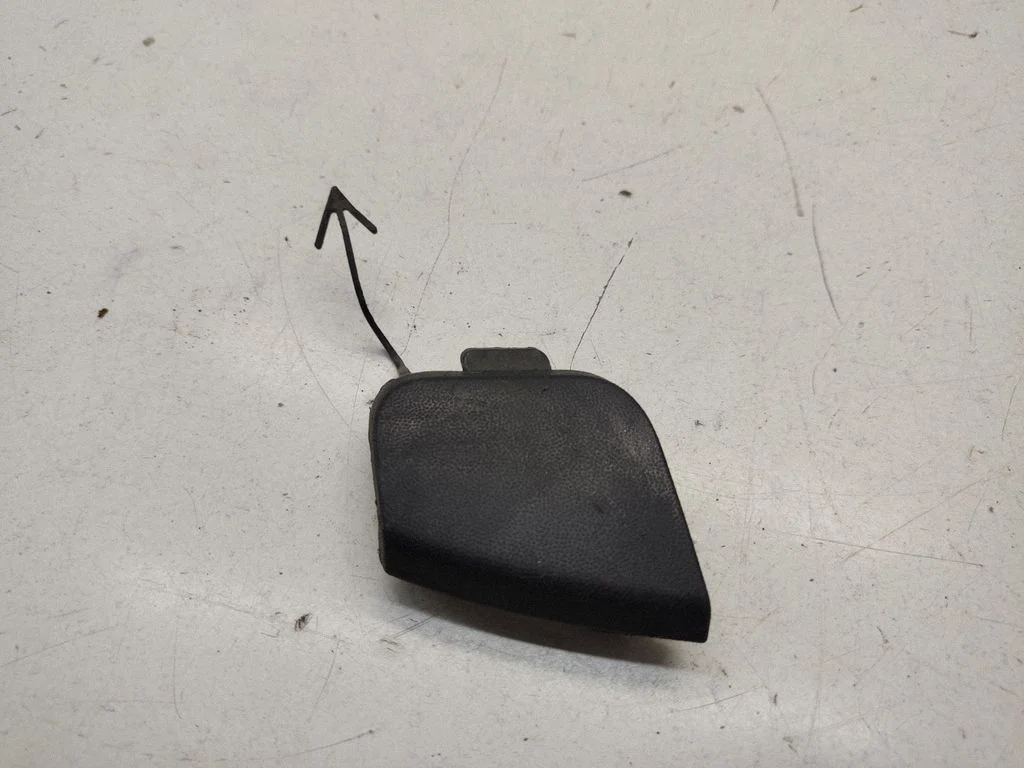Aizmugurējais vilkšanas cilpas vāciņš – Volkswagen Golf Plus (2005-2013)