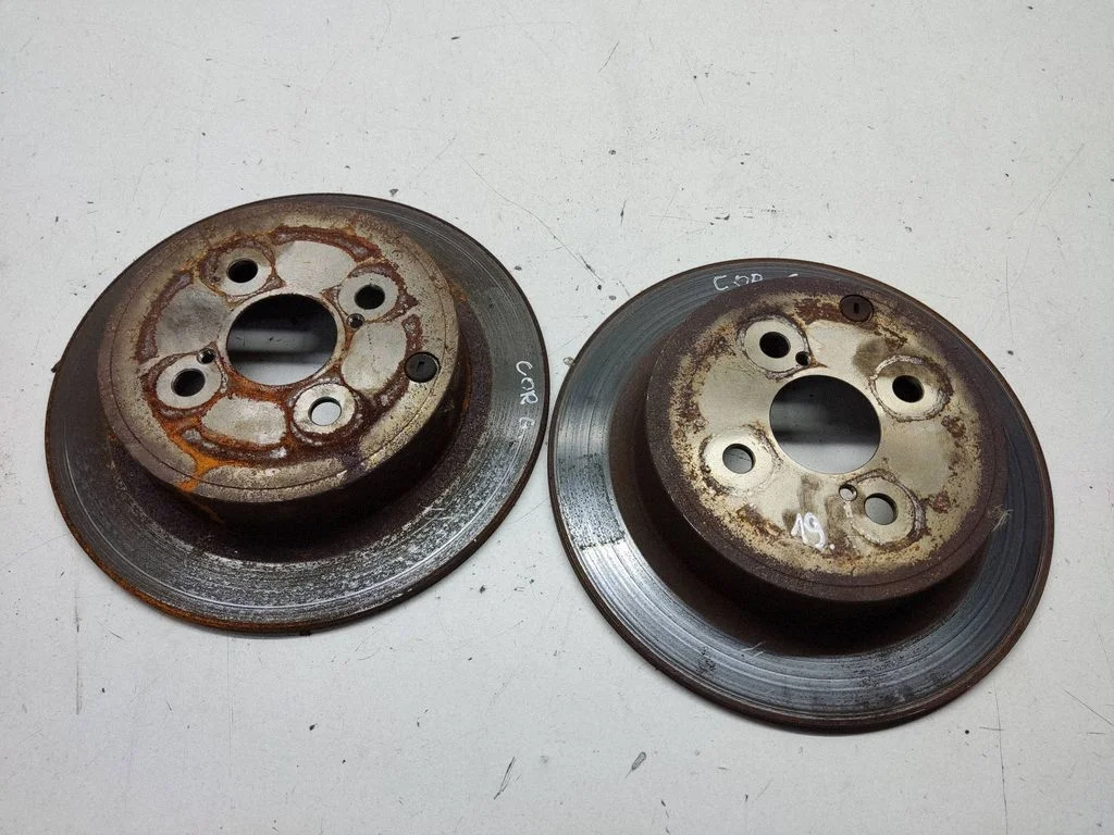 Tagumine piduriketas – Toyota Corolla E120 E130 (2004-2007)