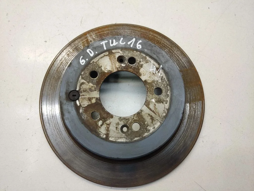 Tagumine piduriketas – tagumine parem
