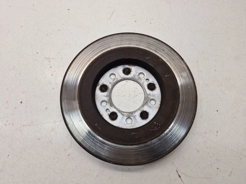 Tagumine piduriketas – tagumine parem