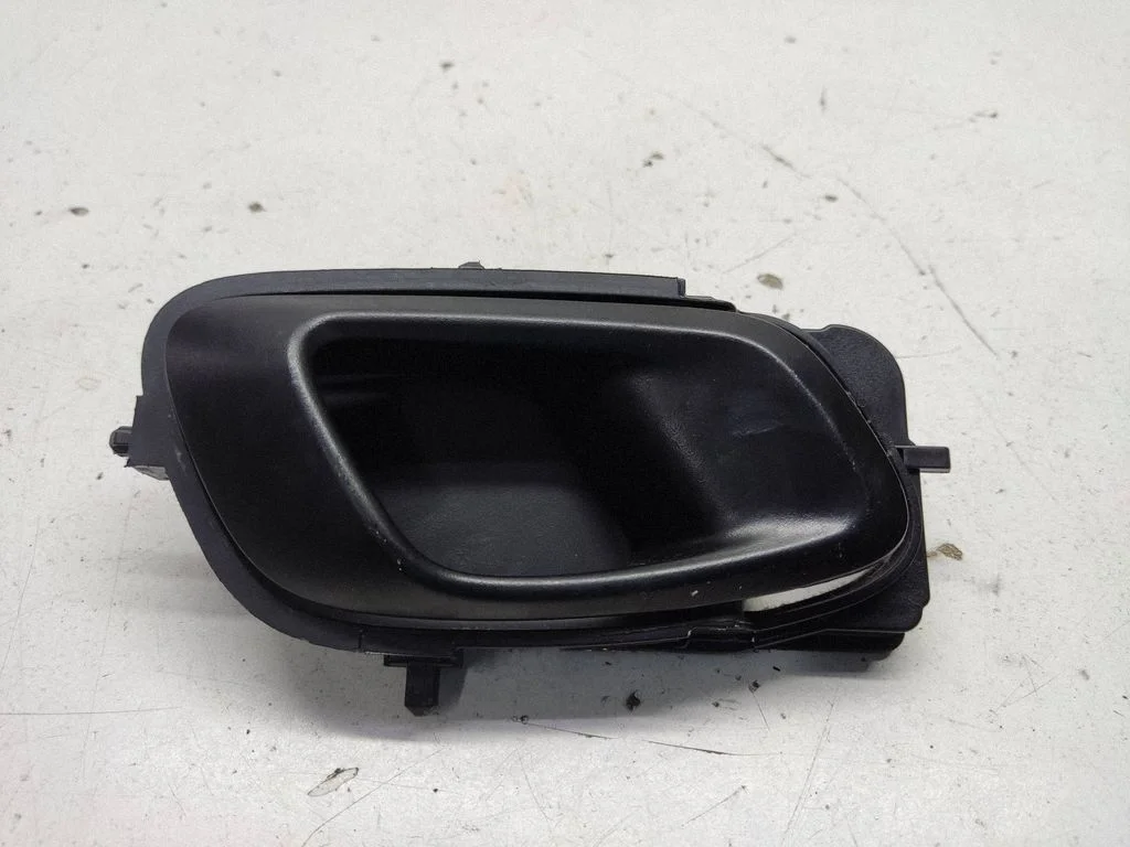 Front door interior handle 82620Q0000