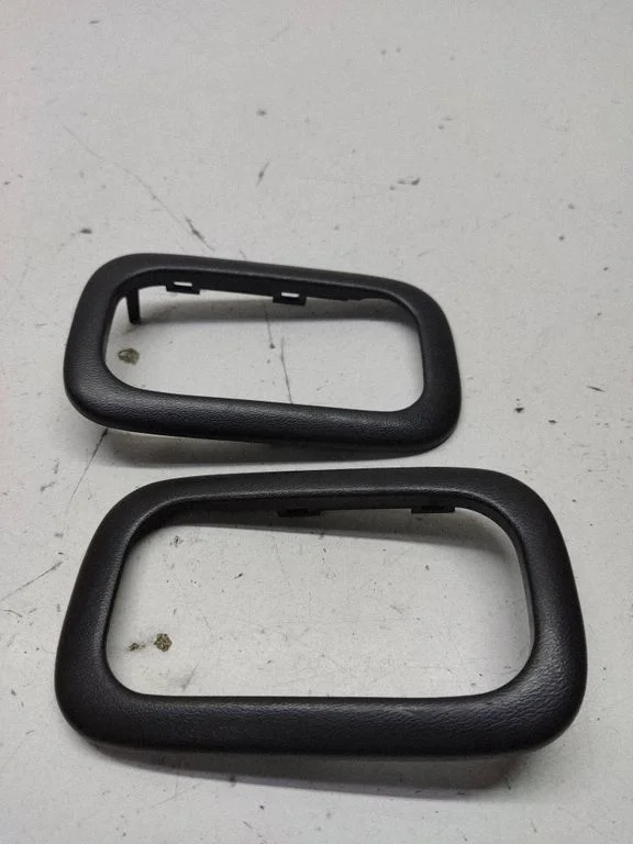 Front door cover/cap – Nissan X-Trail T30 (2001-2007)