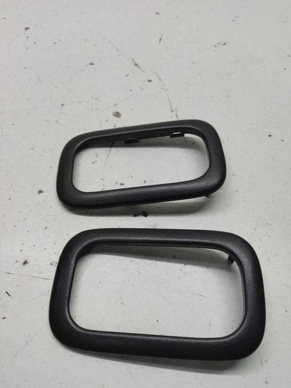 Front door cover/cap – Nissan X-Trail T30 (2001-2007)