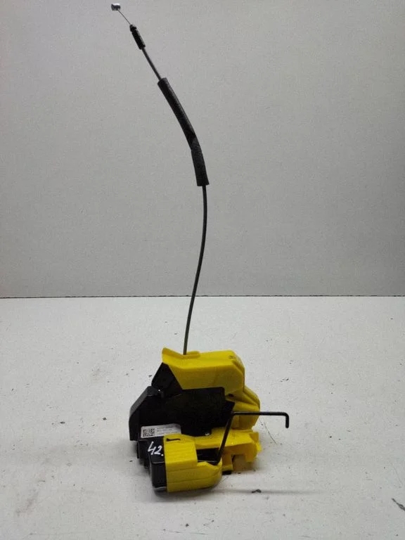 Front door lock 81310Q0100