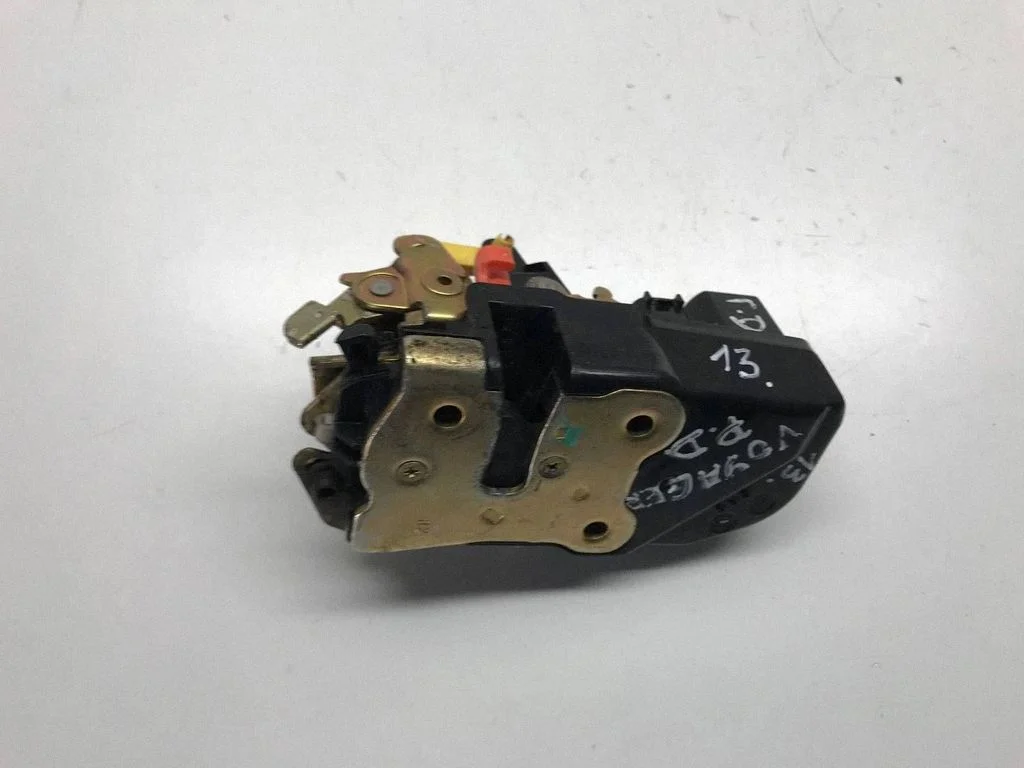 Front door lock – right