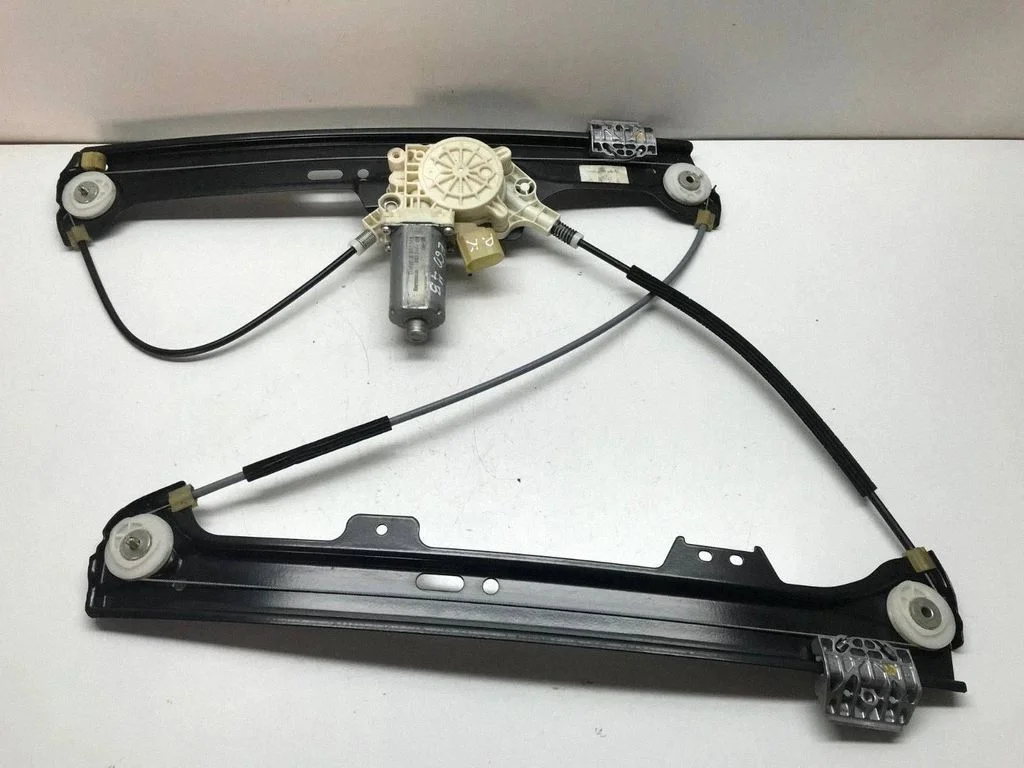 Front door window regulator with motor 7184741