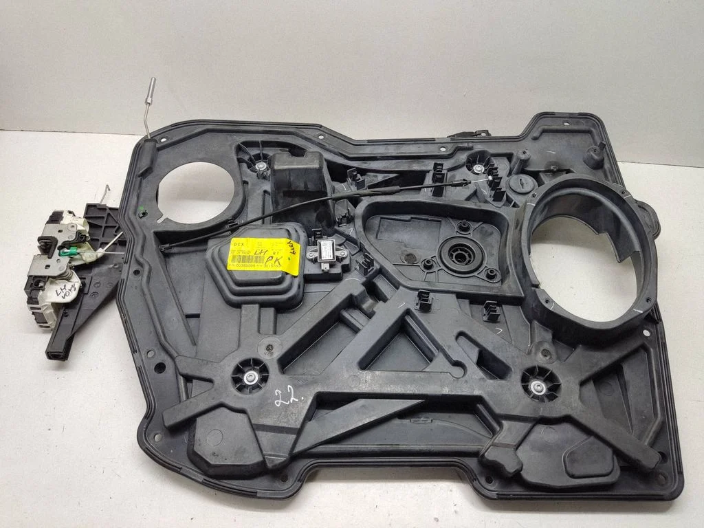 Front window lifting mechanism without motor – Chrysler Grand Voyager V (2007-2015)