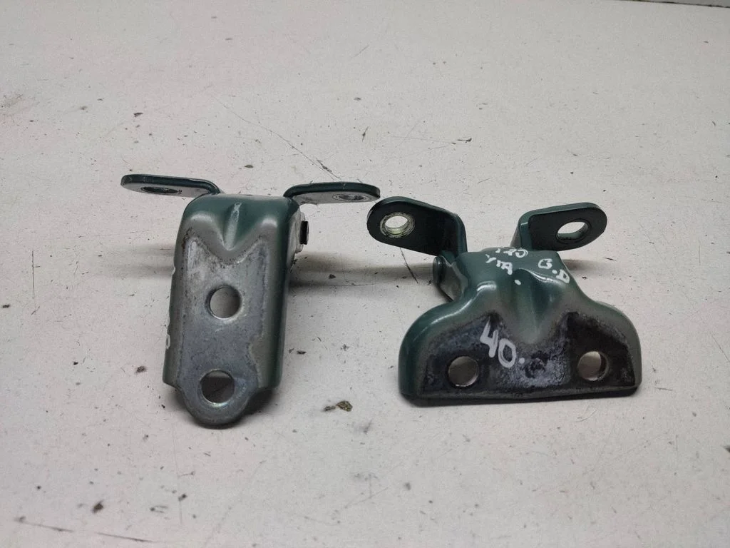 Rear door hinge set BC3LH