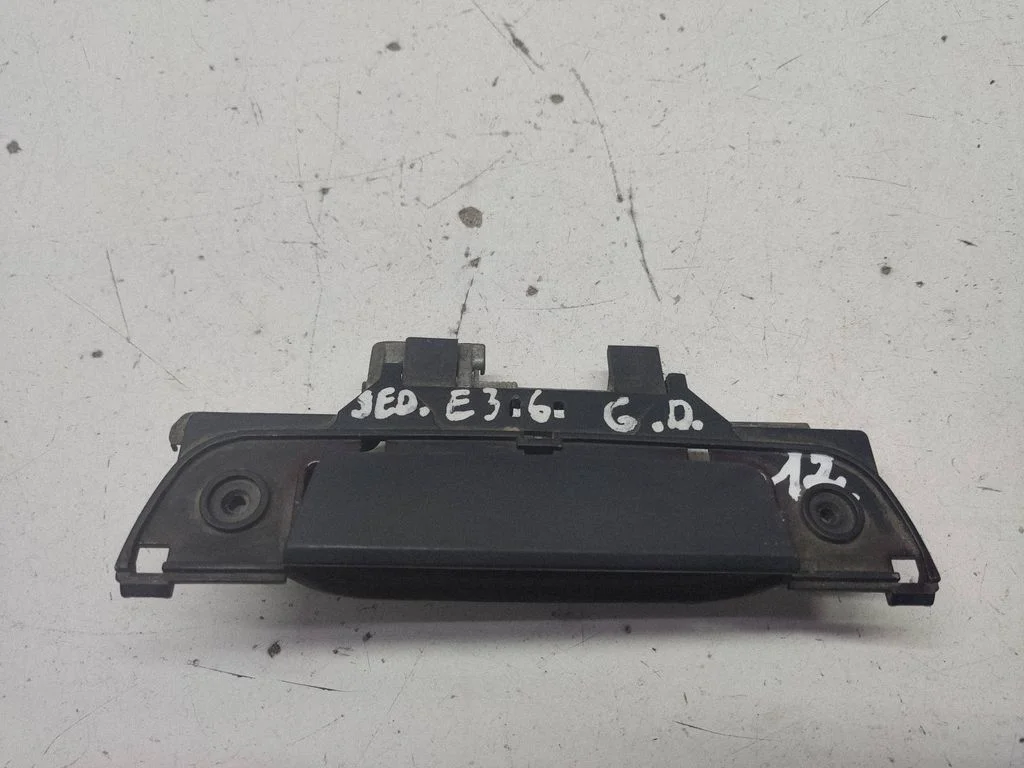 Rear door exterior handle – right