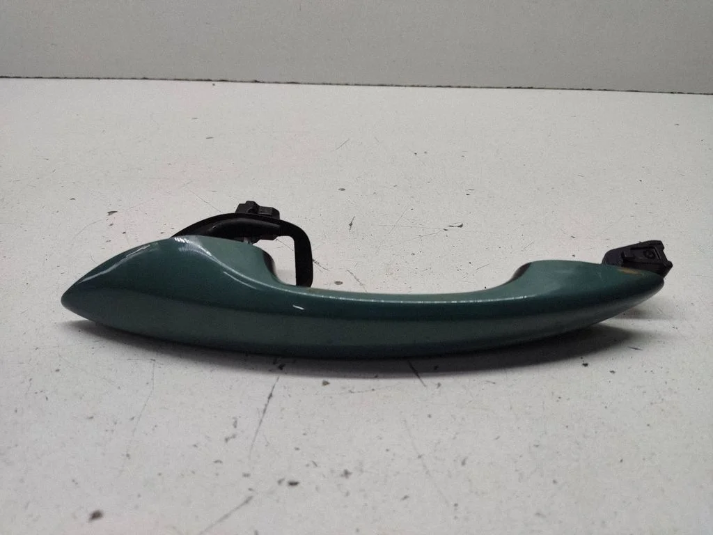Rear door exterior handle – left