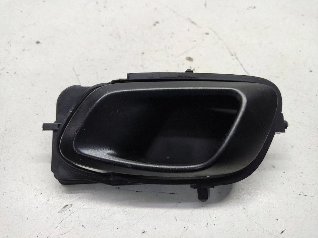 Rear door interior handle 82610Q0000