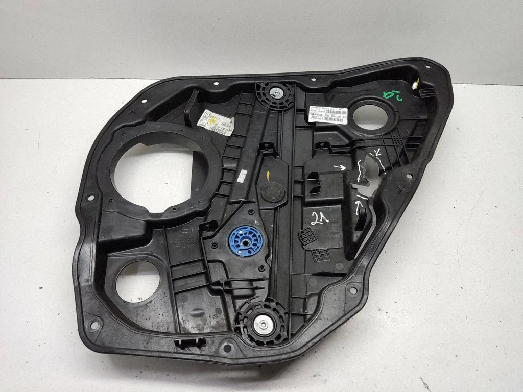 Rear window lifting mechanism without motor – KIA Ceed (2018-)