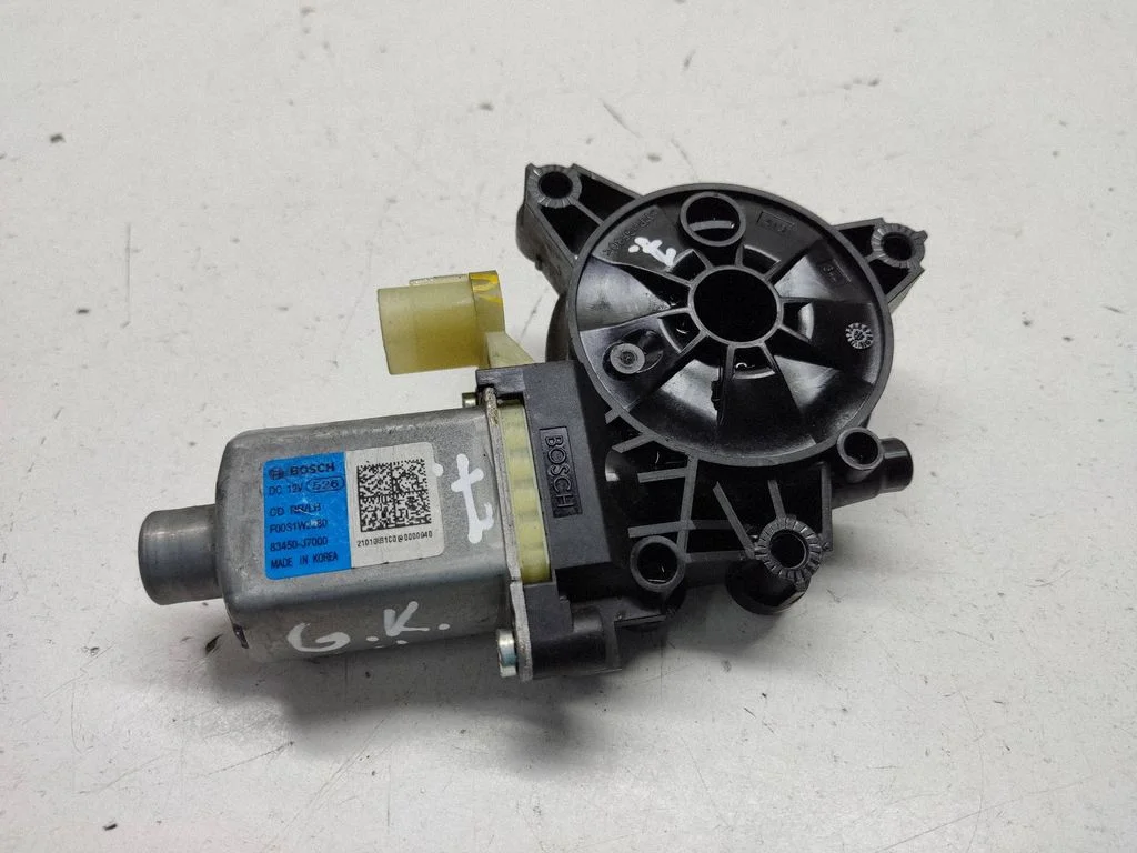 Rear door window regulator motor – KIA Ceed (2018-)
