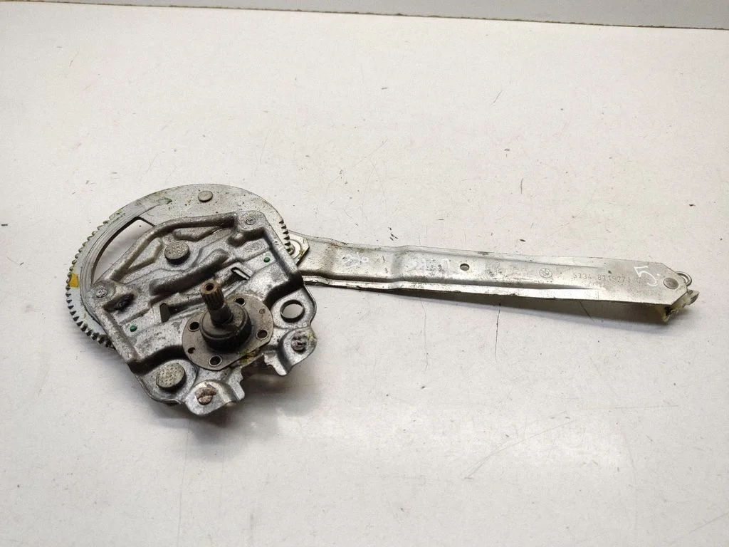 Rear door manual window regulator – BMW Z3 E36 (1994-2002)
