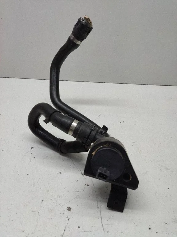 Electric auxiliary coolant/water pump – BMW 5 Series E60 E61 (2004-2010)