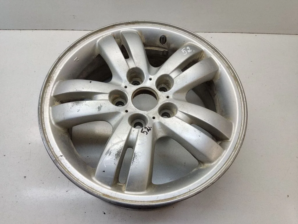R16 alloy rim – Hyundai Tucson JM (2004-2009)