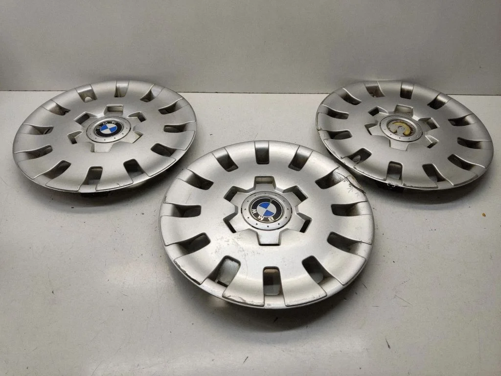 R15 wheel hub/cap/trim – BMW 3 Series E46 (1998-2005)
