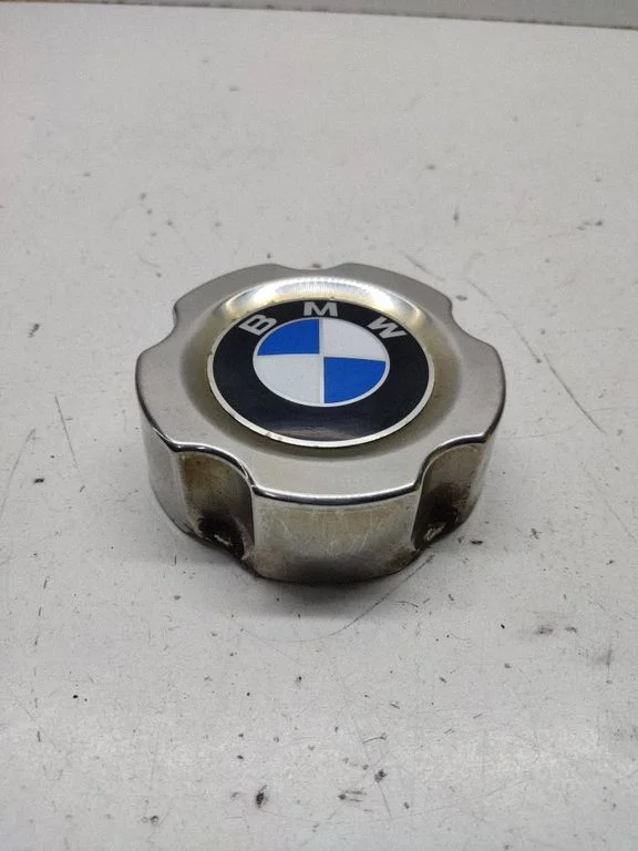 Original wheel cap – BMW 7 Series E32 (1986-1994)
