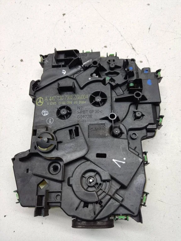 Sliding door lock – Mercedes-Benz Vito Viano W447 (2014-)