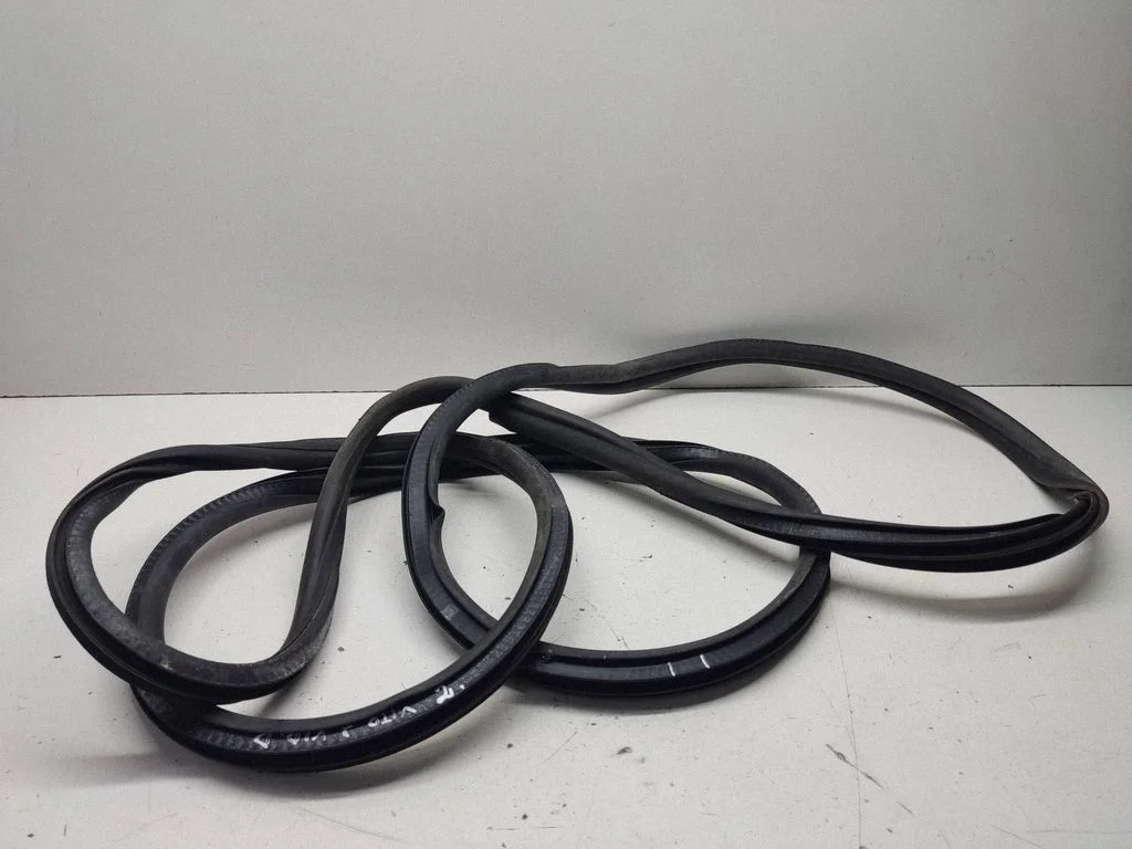 Sliding door rubber seal – Mercedes-Benz Vito Viano W447 (2014-)