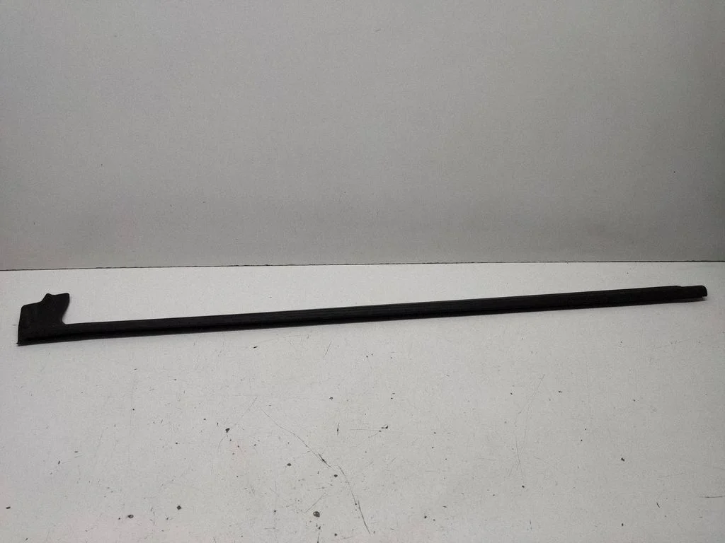 Sliding door rubber seal – Mercedes-Benz Vito Viano W447 (2014-)