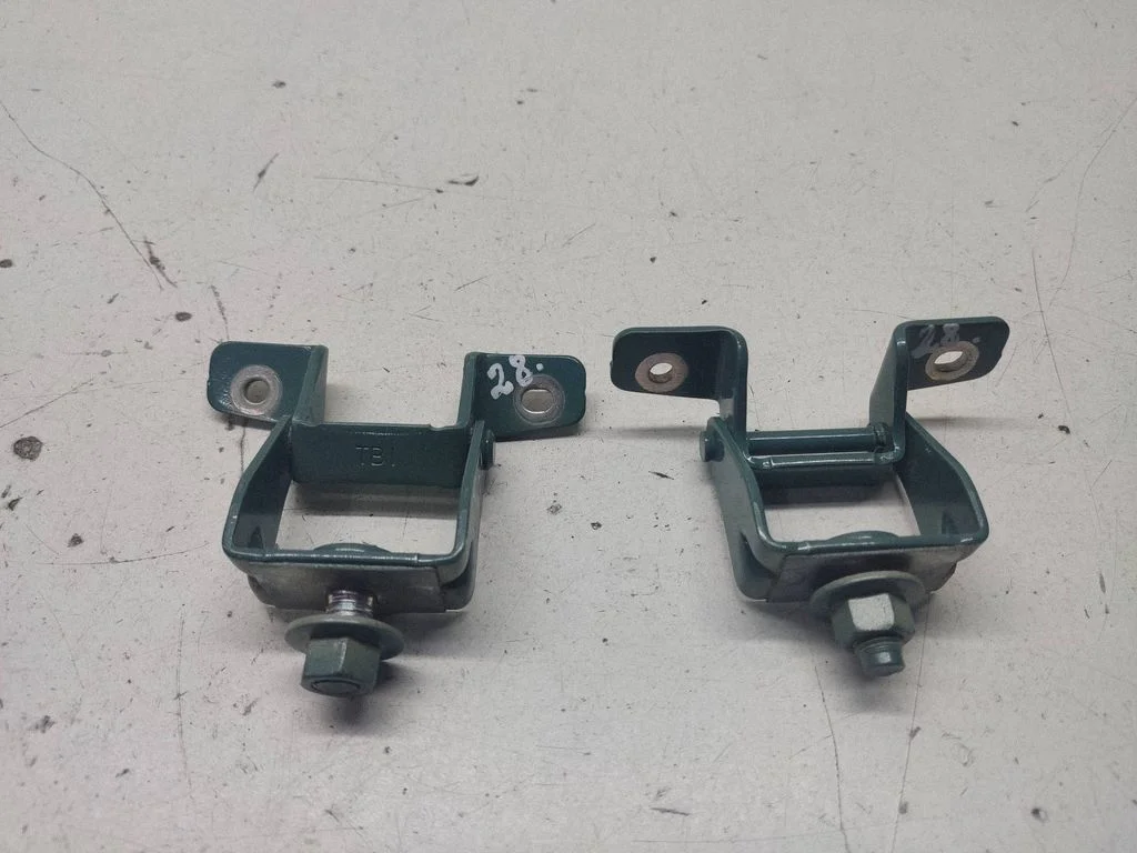 Loading door hinge set – rear