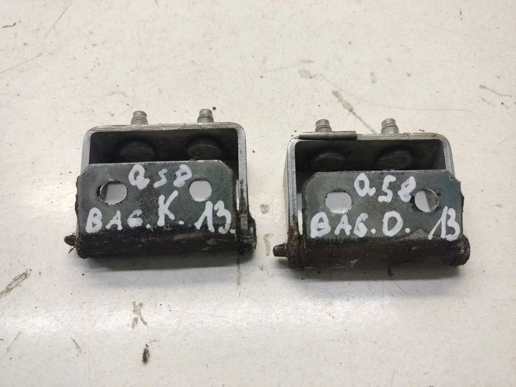 Loading door hinge set ES03