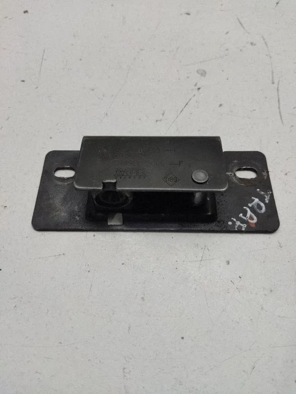 Loading door lock loop/hook striker – Renault Trafic II (X83) (2001-2014)