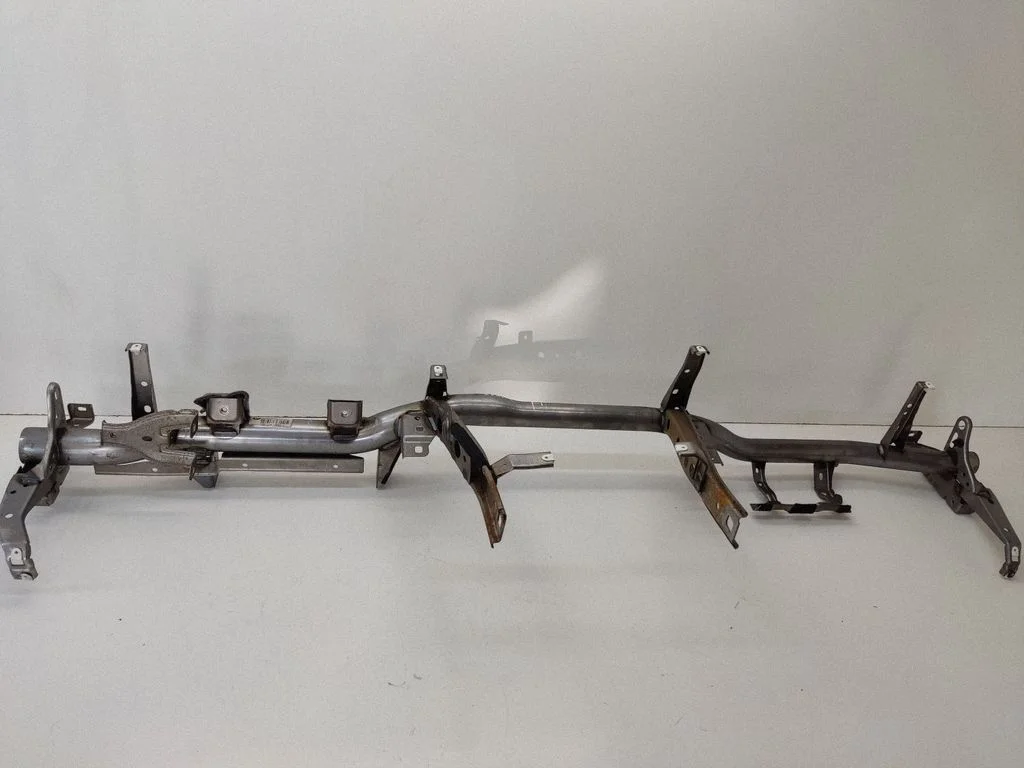 Armatuurlaua ristraam – BMW 5-seeria F10 F11 (2009-2016)