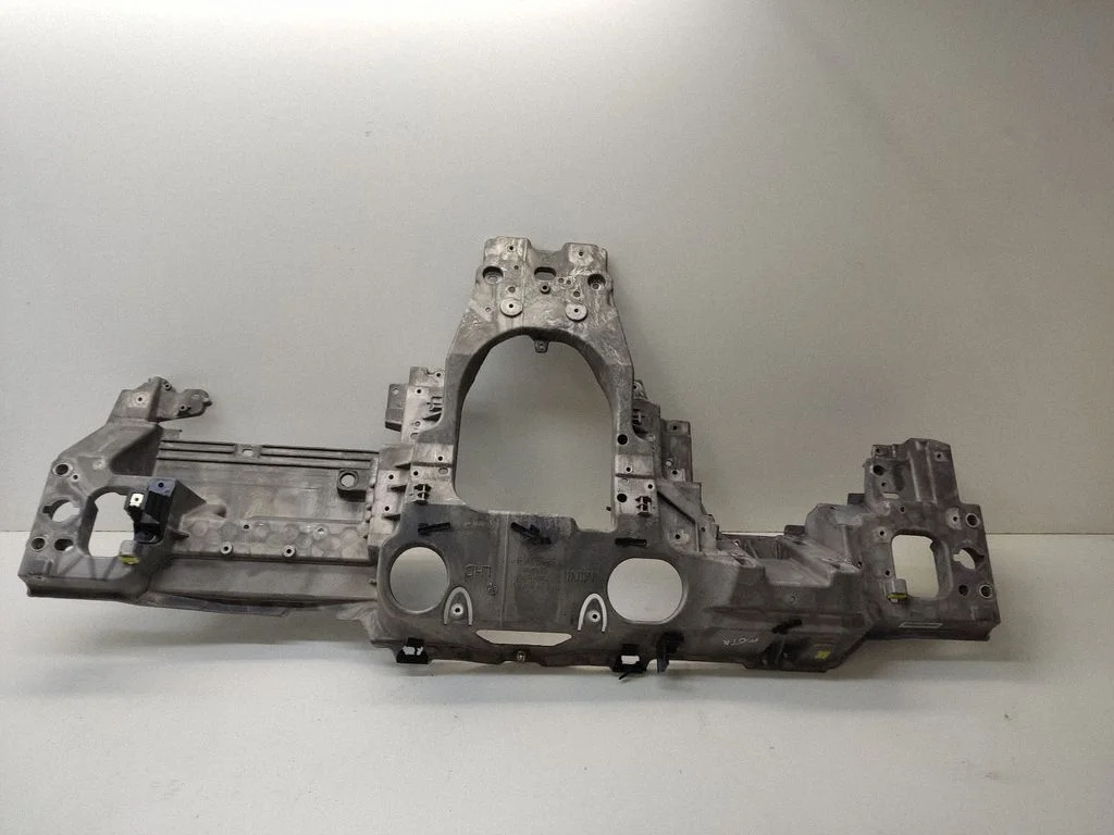 Armatuurlaua ristraam – Mini Cooper Countryman R60 (2011-2016)
