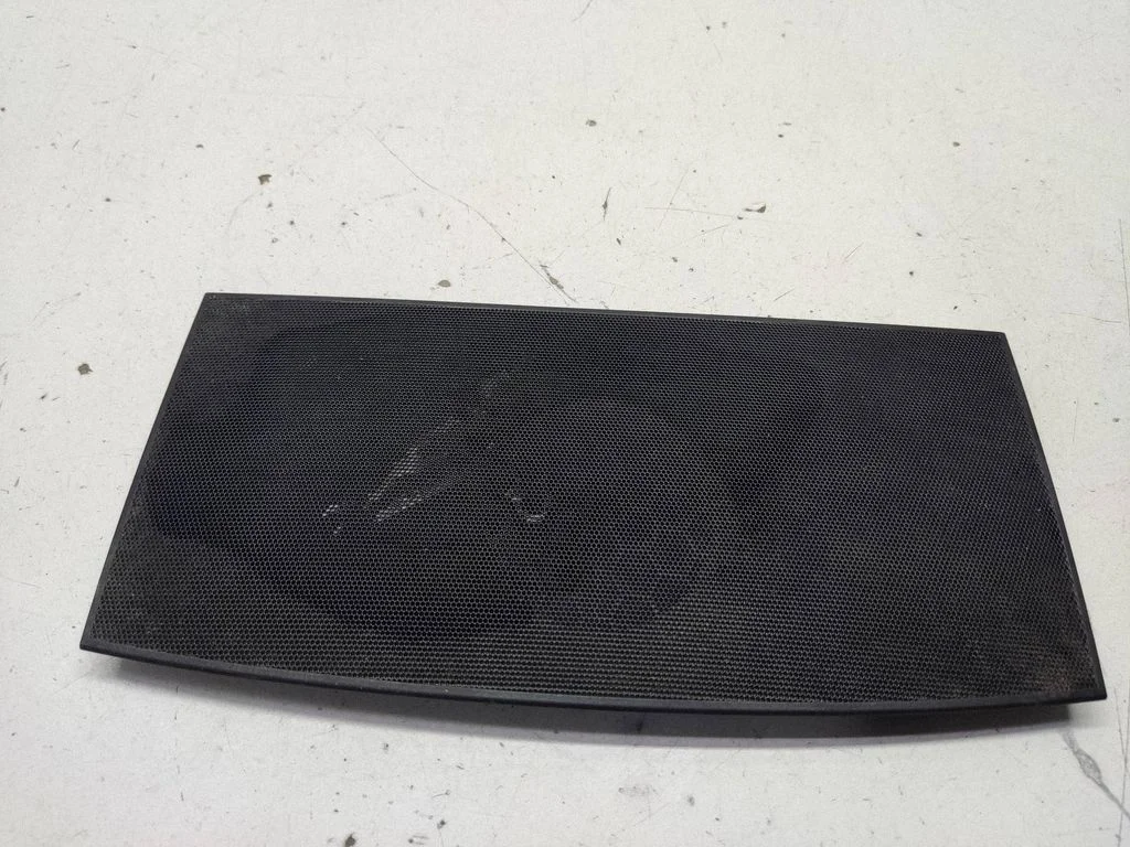 Dash center speaker trim cover – Mercedes-Benz Sprinter W906 (2006-2018)