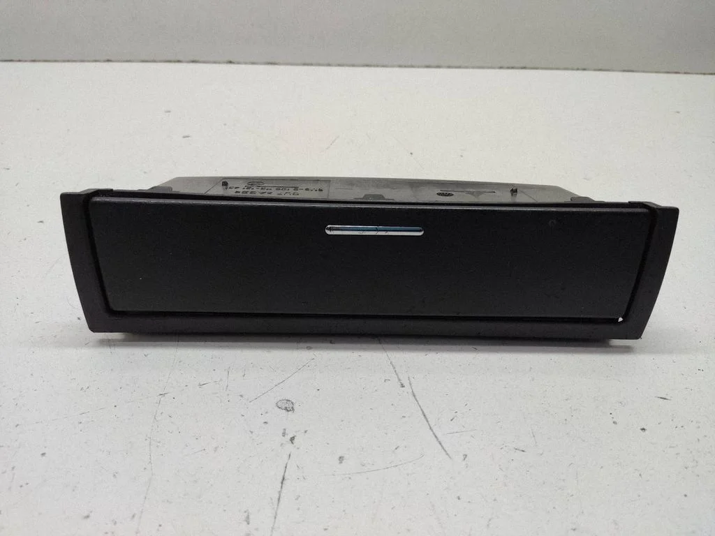 Glove box – BMW 3 Series E46 (1998-2005)