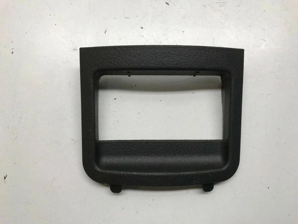 Sigaretisüütaja viimistlus – Nissan X-Trail T30 (2001-2007)