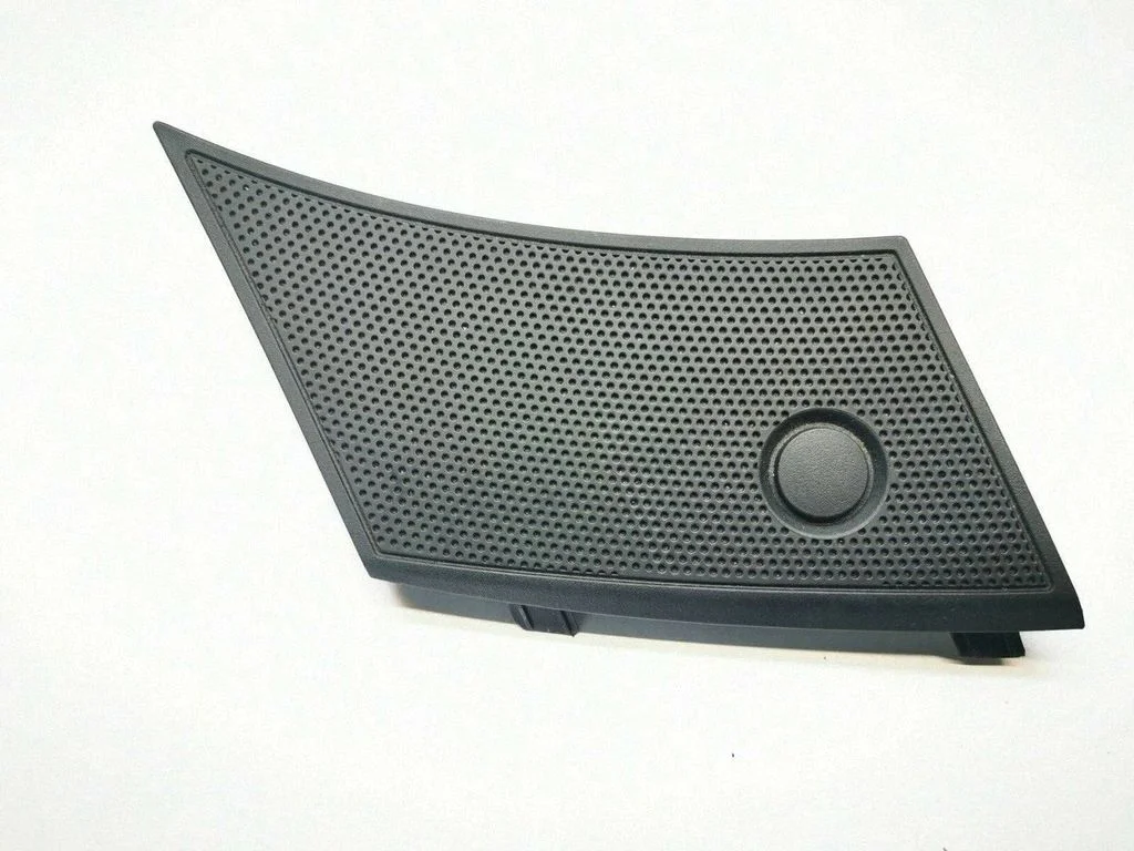 Side speaker trim/cover – Nissan Qashqai+2 (2008-2010)