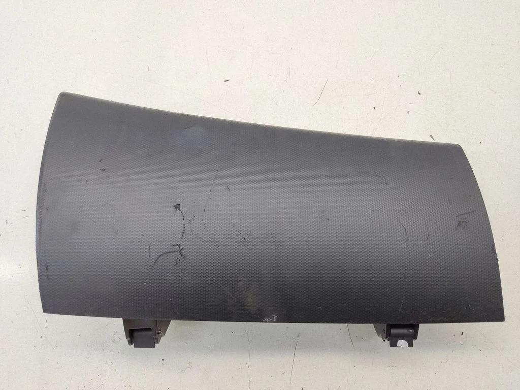 Glove box lid/cover – Mitsubishi Outlander (2007-2012)