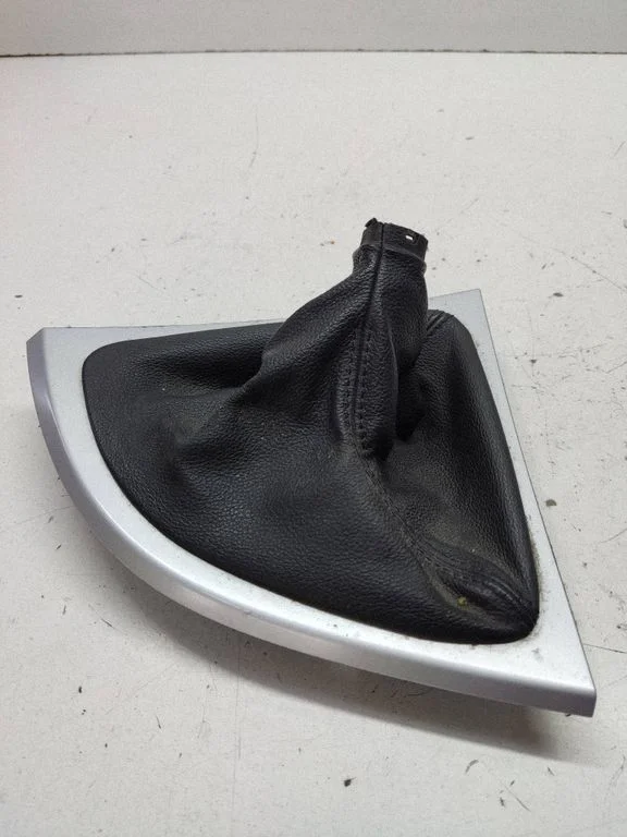 Käigukangi ümbrise viimistlus (plastik) 7129144