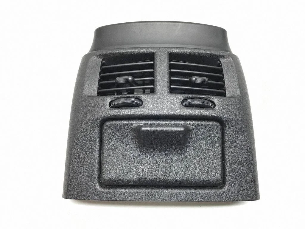 Rear air vent grill – Lexus IS 220D-250-350 (2006-2013)
