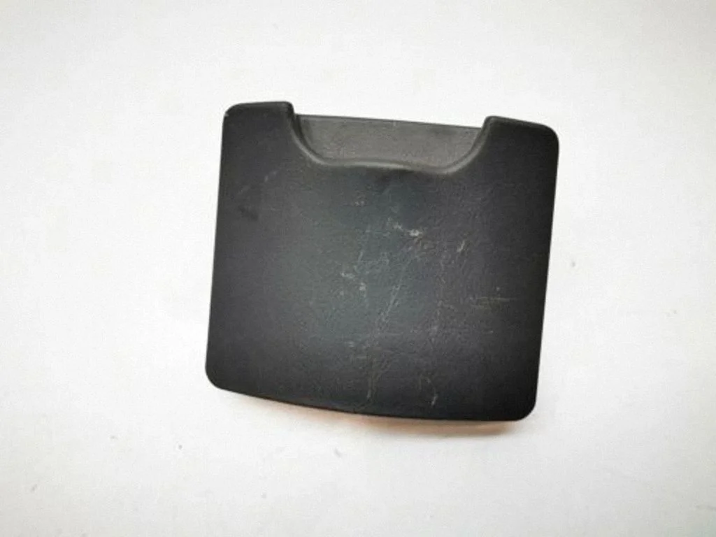 Ashtray (rear)