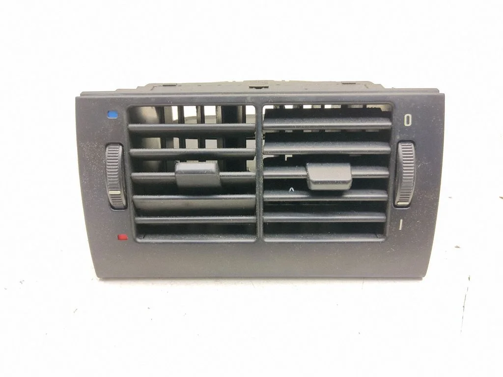 Rear air vent grill – BMW 5 Series E39 (1996-2003)