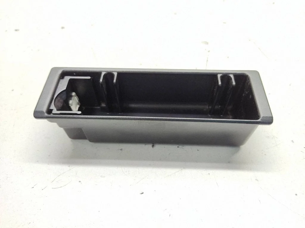 Ashtray (front) – BMW 3 Series E46 (1998-2005)