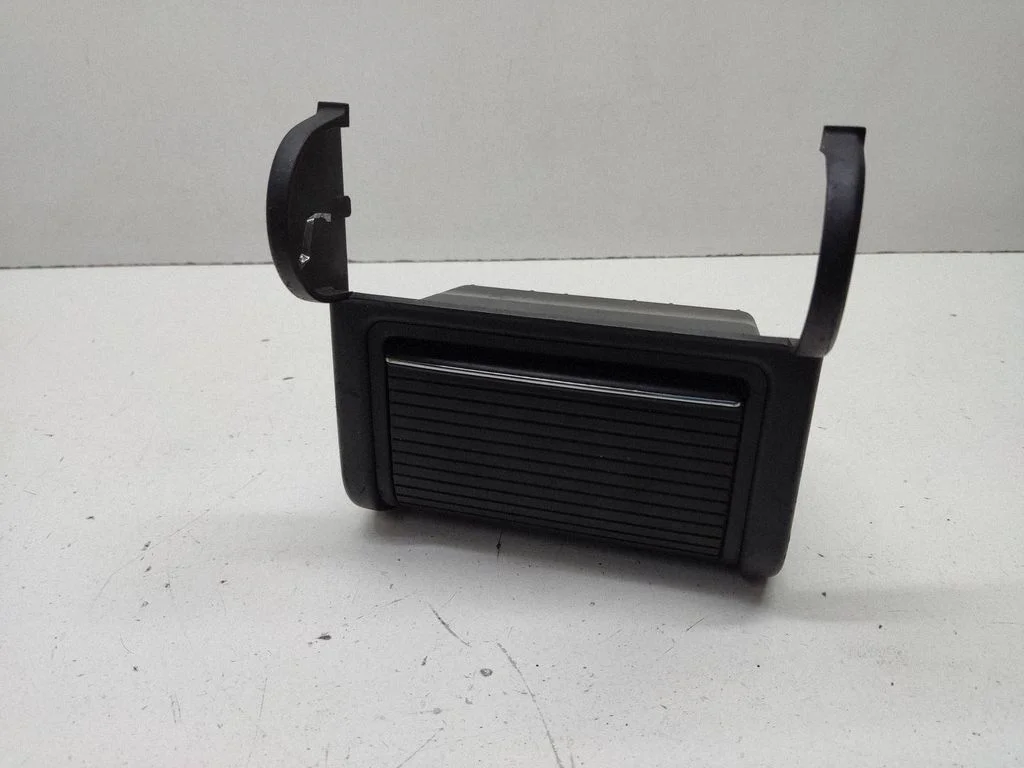 Ashtray trim (rear) – BMW 3 Series E46 (1998-2005)